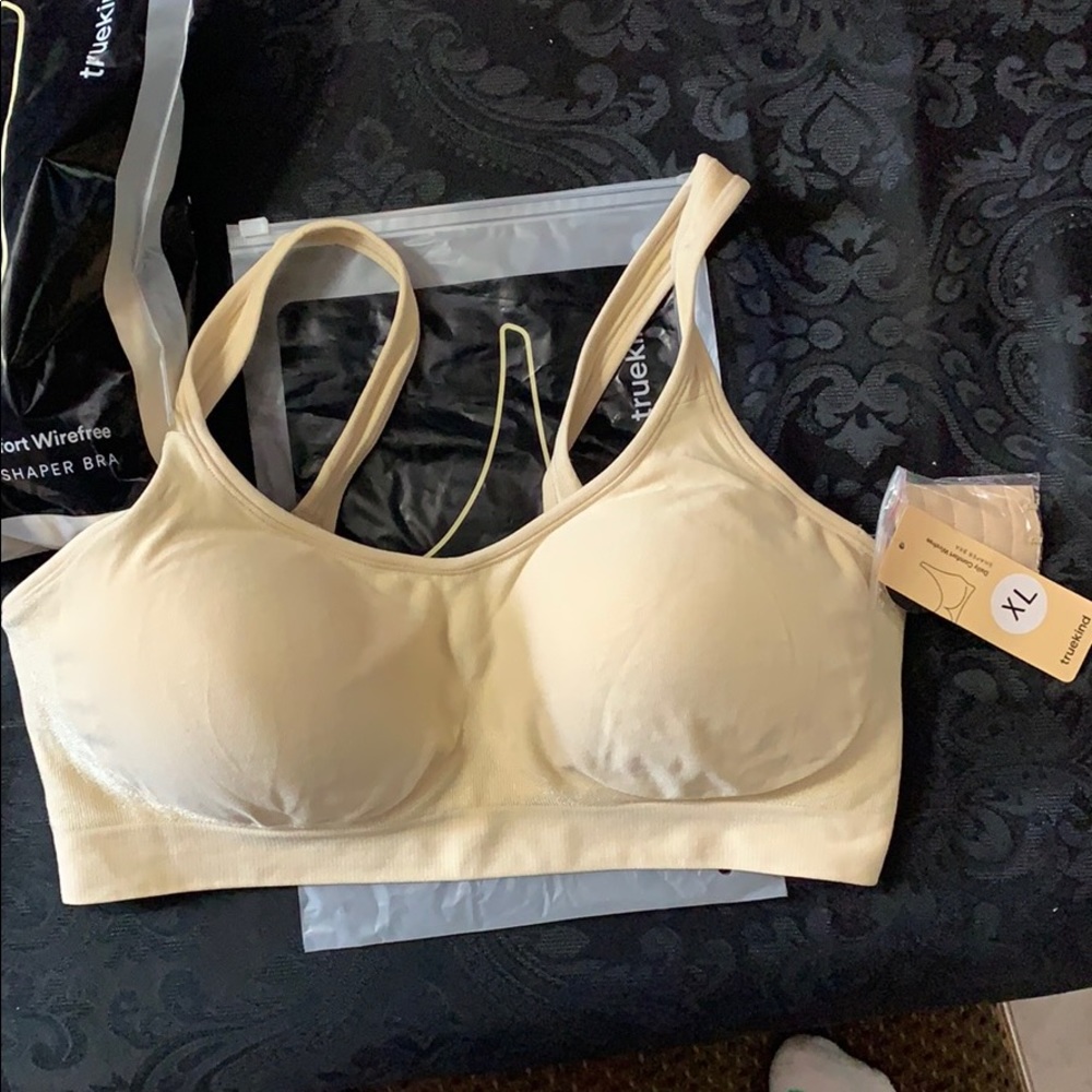 NWT wire free comfort bra - Picture 2 of 8